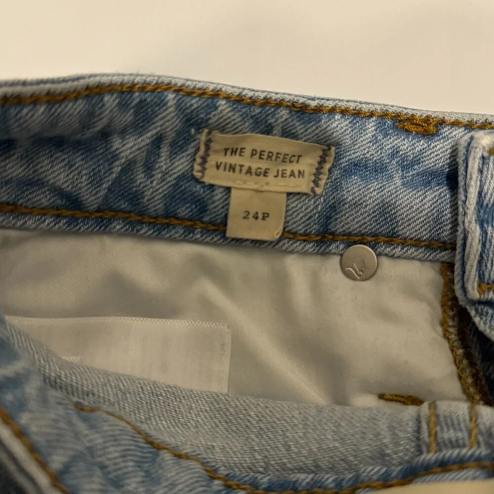 Madewell The Perfect Vintage Jean 24P Light Wash High Rise Cropped Denim Petite